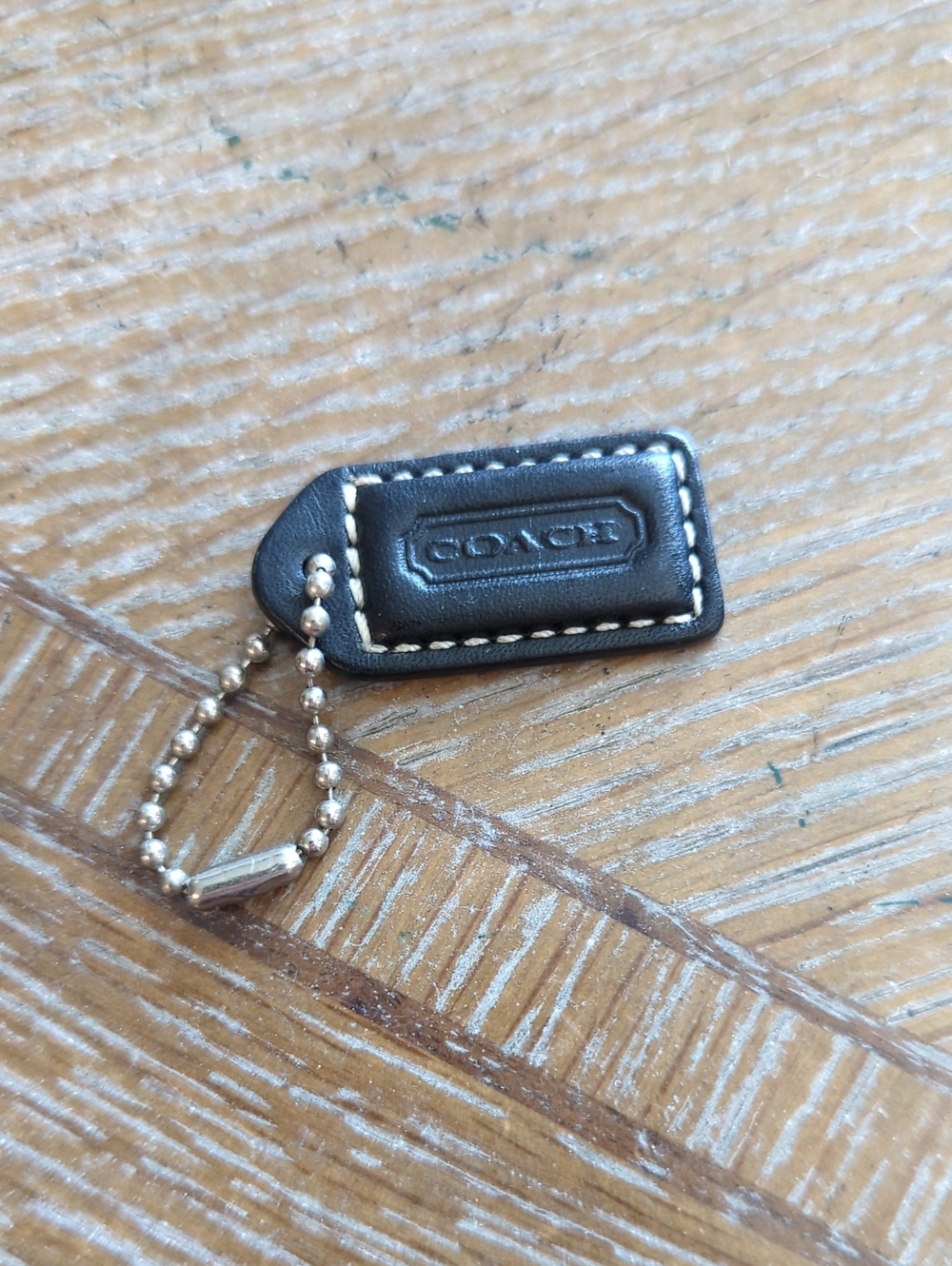 (0022) Coach Blach Leather Hang Tag With White Contrast Stitching